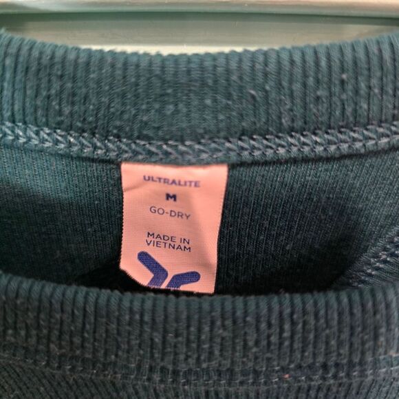 Sleeveless Teal Top - Picture 3 of 3